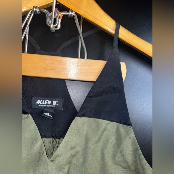 Allen B by Allen Schwartz Green & Black Halter Tank Size XS EUC - Picture 4 of 7
